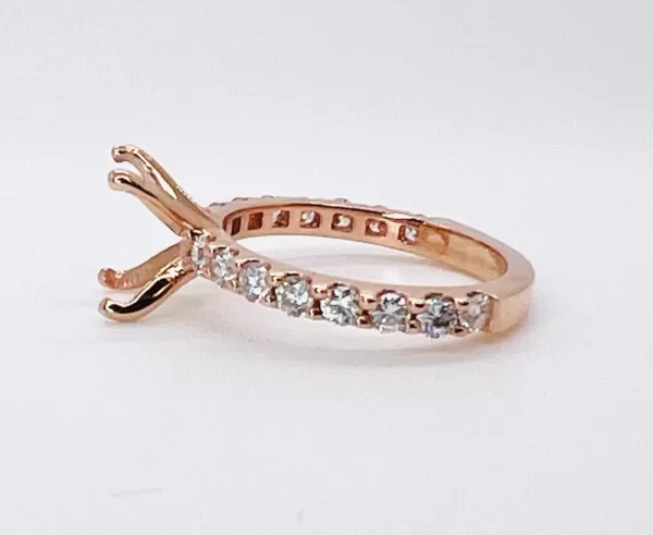 14 Karat Rose Gold Round Brilliant Diamond Ring