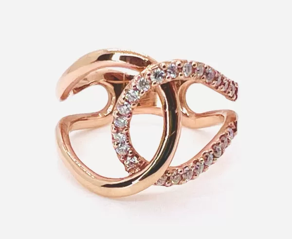 14 Karat Rose Gold Round Brilliant Diamond Ring D2