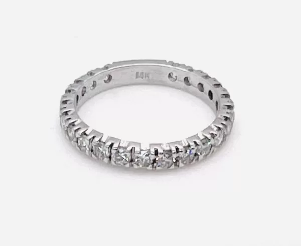 14 Karat White Gold Round Brilliant Diamond Band