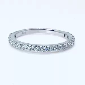 14 Karat White Gold Round Brilliant Diamond Band D3