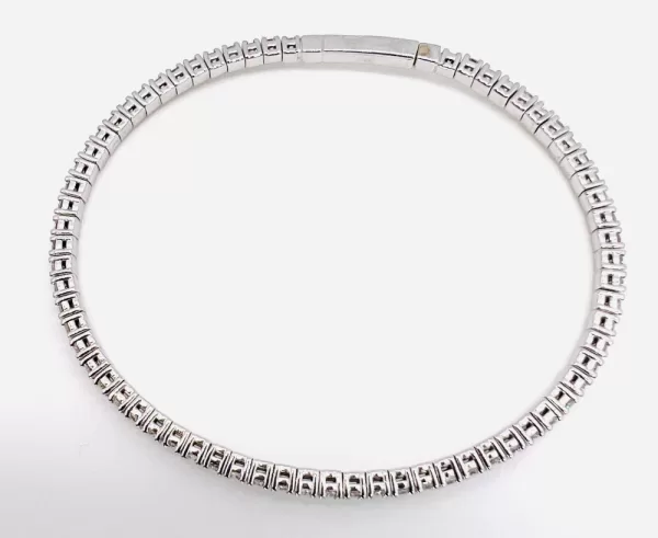 14 Karat White Gold Round Brilliant Diamond Bangle