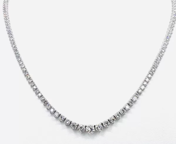 14 Karat White Gold Round Brilliant Diamond Necklace