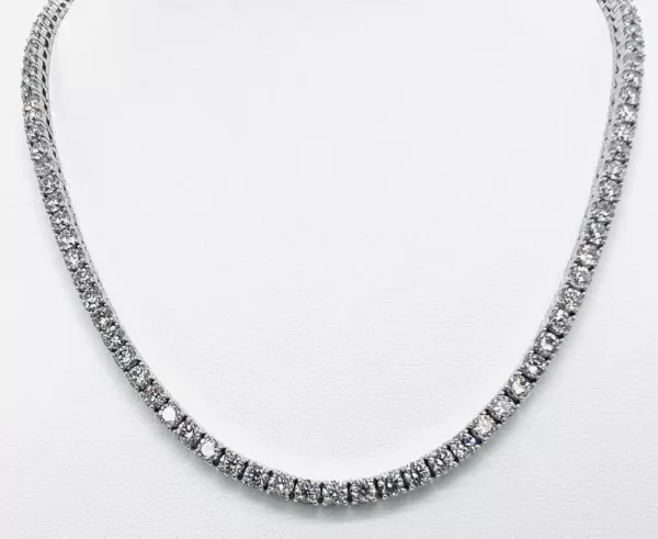 14 Karat White Gold Round Brilliant Diamond Tennis Necklace