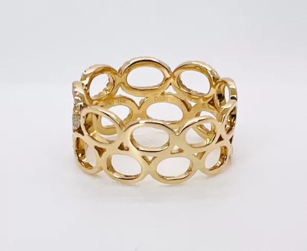 14 Karat Yellow Gold Round Brilliant Diamond Ring