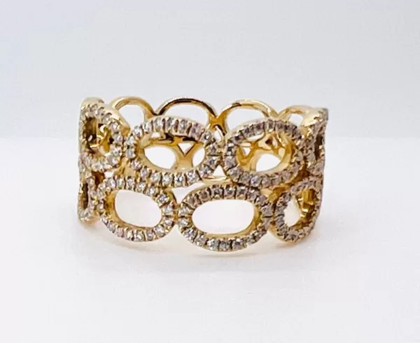 14 Karat Yellow Gold Round Brilliant Diamond Ring