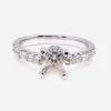 18 Karat White Gold Round Brilliant | Baguette Diamond Ring D8