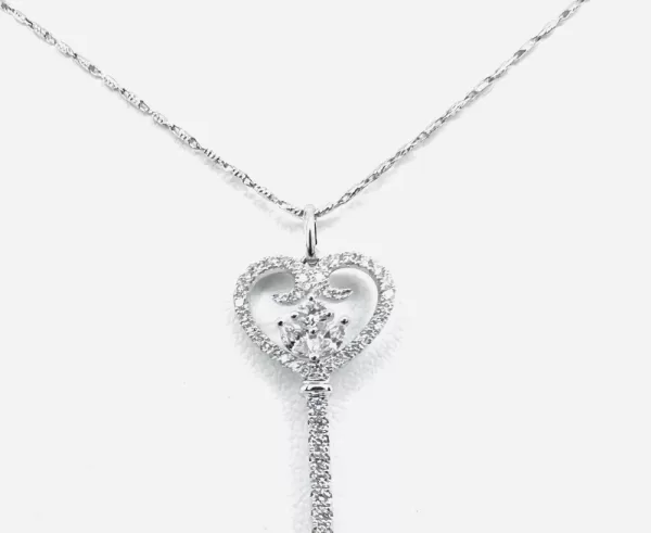 18 Karat White Gold, Round Brilliant Marquise Diamond Pendant with Chain